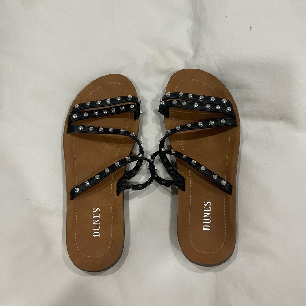 Dunes Black Sandals